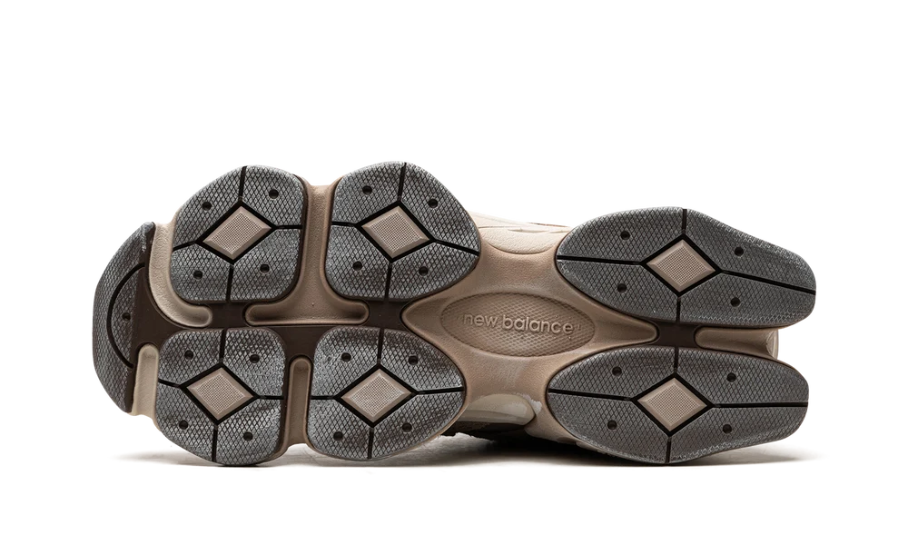 New Balance 9060 Mushroom